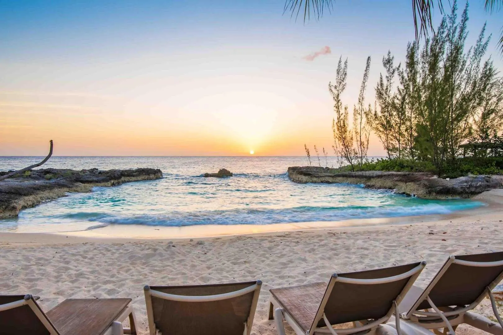 Casa Luna 14 George Town 0*,  Cayman Islands